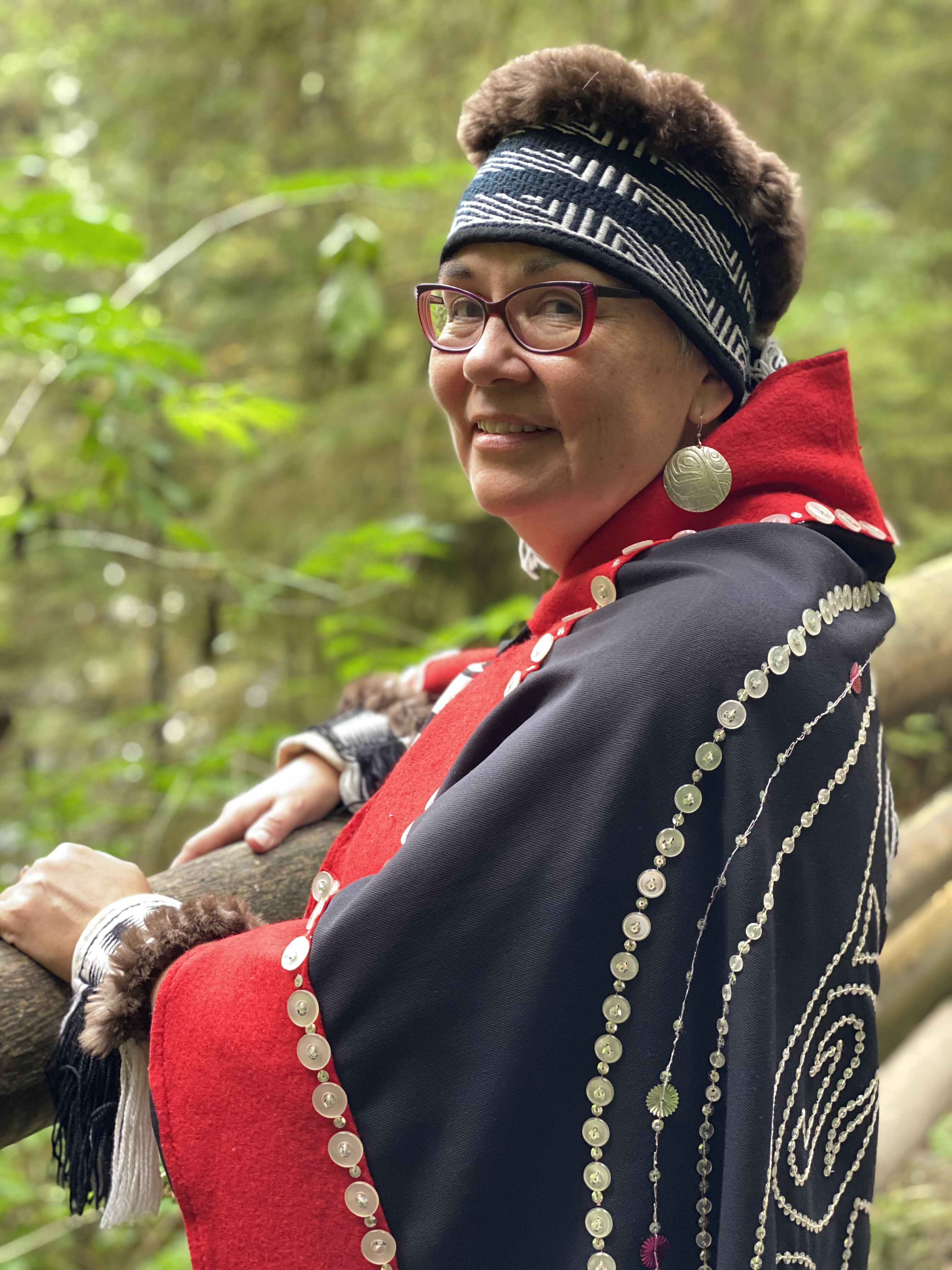 Kung Jaadee smiling
